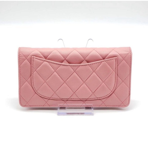 CHANEL Pink Quilted Wallet - Picture 3 of 9